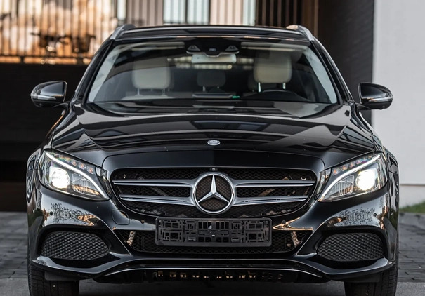 Mercedes-Benz Klasa C cena 73900 przebieg: 146000, rok produkcji 2016 z Radom małe 704